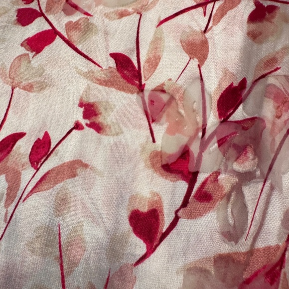 Pink and white silk blend floral blouse, size 14, from White House Black Market - Picture 6 of 8